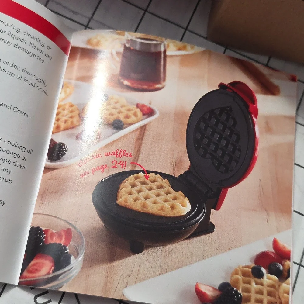 Compact‎ Pink Waffle Maker, Mini Heart Maker, Dash, NIB